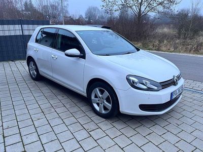 Weiß Gebraucht 2010 VW Golf Highline Limousine | 5.900 € (Fairer Preis)