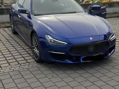 gebraucht Maserati Ghibli GRANLUSSO Auto AWD in Metallic blau