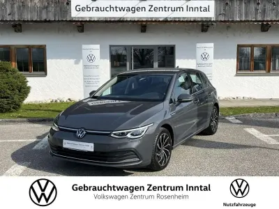 Second-hand VW Golf VIII Style 150 CP (110 kW) 2023 Gri Berlinǎ
