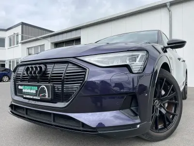 Gebraucht Audi e-tron S-Line 230 kW (313 PS) 2022 Violett SUV
