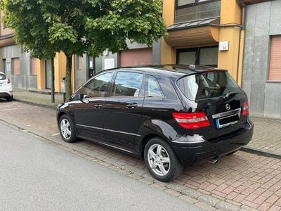 Mercedes B150