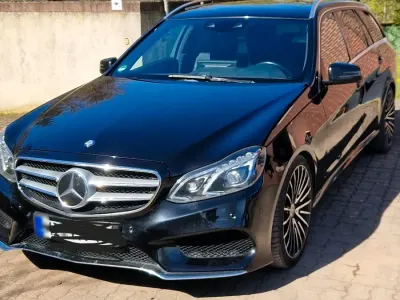 Gebraucht Mercedes E350 252 PS (185 kW) 2014 Schwarz Kombi