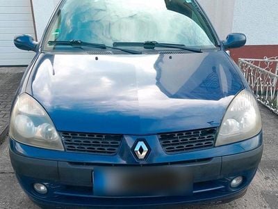 Gebraucht Renault Clio II 98 PS (72 kW) 2001 Blau Kleinwagen
