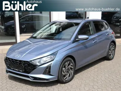 Neu Hyundai i20 Trend 90 PS (66 kW) 2026 Blau Kleinwagen