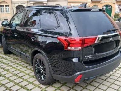 Gebraucht Mitsubishi Outlander Active 150 PS (110 kW) 2018 Schwarz SUV