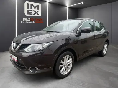 Gebraucht Nissan Qashqai Acenta 116 PS (85 kW) 2017 Violet SUV