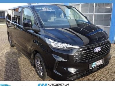 Gebraucht Ford Tourneo Titanium 136 PS (100 kW) 2025 Schwarz Van / Kleinbus