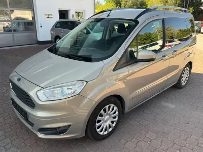 Gebraucht Ford Tourneo Courier Trend 101 PS (74 kW) 2014 Silber Van / Kleinbus
