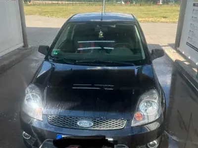Gebraucht Ford Fiesta 69 PS (50 kW) 2007 Schwarz Kleinwagen