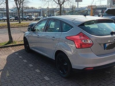Gebraucht Ford Focus Titanium 150 PS (110 kW) 2011 Silber Limousine