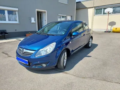 Używany Opel Corsa 80 KM (58 kW) 2010 Niebieski Hatchback