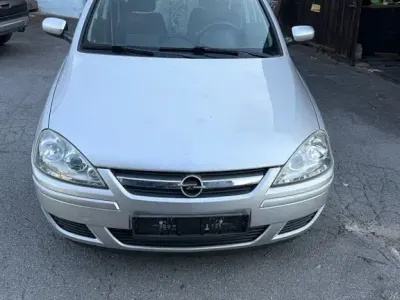 Gebraucht Opel Corsa 80 PS (58 kW) 2005 Silber Kleinwagen