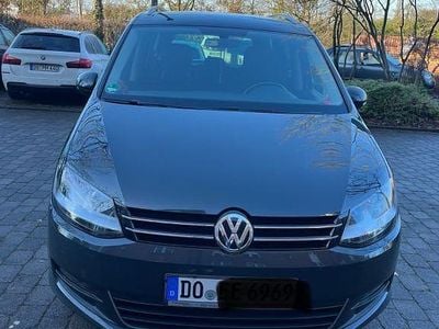 Gebraucht VW Sharan 150 PS (110 kW) 2017 Grau Van / Kleinbus
