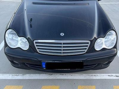 Schwarz Gebraucht 2006 Mercedes C180 Classic Limousine | 7.500 €