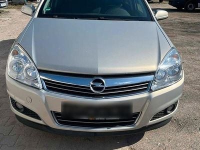 Gebraucht Opel Astra 90 PS (66 kW) 2008 Kombi