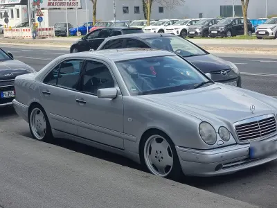 Gebraucht Mercedes E55 AMG AMG 354 PS (260 kW) 1998 Silber Limousine