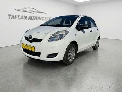 Gebraucht Toyota Yaris Basis 69 PS (50 kW) 2009 Weiß Kleinwagen