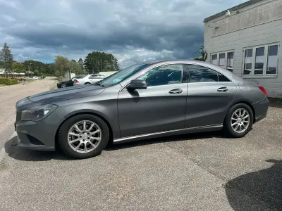 Gebraucht Mercedes CLA200 136 PS (100 kW) 2015 Grau Coupé