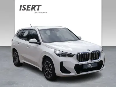 Gebraucht BMW iX1 M Sport 230 kW (313 PS) 2023 Alpinweiss iii SUV
