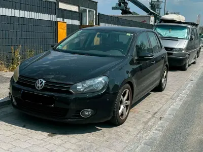 Gebraucht VW Golf VI 108 PS (79 kW) 2008 Schwarz Kleinwagen