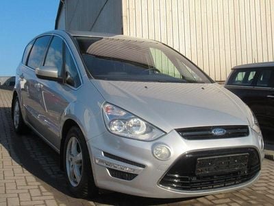 Silber Gebraucht 2013 Ford S-MAX Titanium Van / Kleinbus | 6.890 € (Fairer Preis)