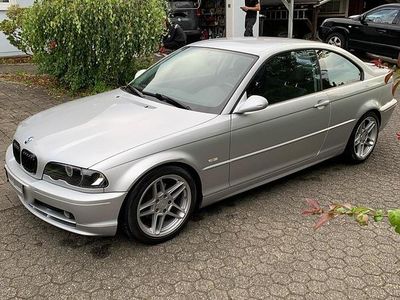 Gebraucht BMW 318 143 PS (105 kW) 2001 Silber Coupé