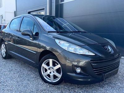 Gebraucht Peugeot 207 Premium 120 PS (88 kW) 2009 Grau Limousine