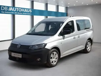 Gebraucht VW Caddy 102 PS (75 kW) 2024 Silber Van / Kleinbus