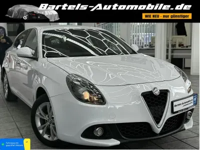 Gebraucht Alfa Romeo Giulietta Super 120 PS (88 kW) 2017 Colore esterno (alfa weiss) Kleinwagen