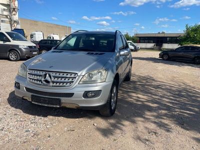 Mercedes ML320
