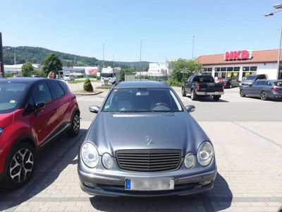 Mercedes E280