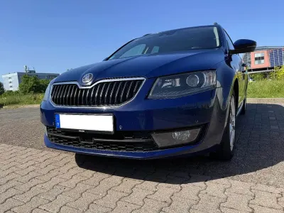Gebraucht Skoda Octavia Elegance 150 PS (110 kW) 2014 Blau Kombi