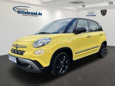 Sorrento gelb mit matt schwarz Gebraucht 2018 Fiat 500L Cross Van / Kleinbus | 16.450 € (Teuer)