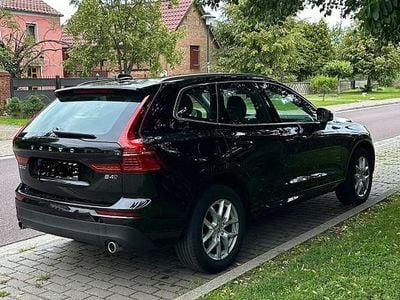 Gebraucht Volvo XC60 Momentum 197 PS (144 kW) 2021 Schwarz SUV