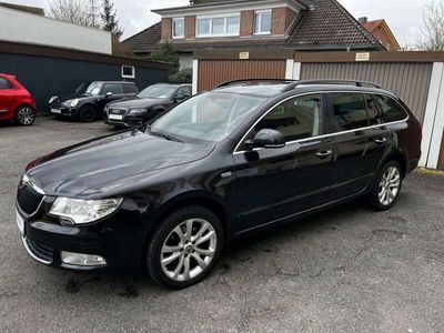 gebraucht Skoda Superb Combi Family 4x4*AHK 2 to*2.Hd*