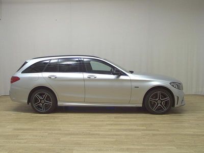 Grau Gebraucht 2021 Mercedes C300e AMG line Limousine | 23.980 € (Fairer Preis)