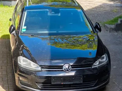 Gebraucht VW Golf VII Highline 140 PS (102 kW) 2014 Schwarz Kombi