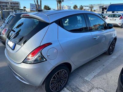 gebraucht Lancia Ypsilon 1.0 firefly hybrid Gold s&s 70cv 5p.ti