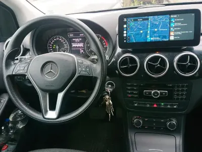 Gebraucht Mercedes B200 156 PS (114 kW) 2014 Schwarz Van / Kleinbus
