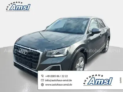 Gebraucht Audi Q2 S-Line 150 PS (110 kW) 2024 Grau SUV