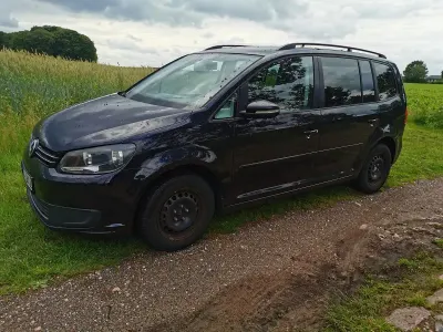 Gebraucht VW Touran 105 PS (77 kW) 2010 Schwarz Van / Kleinbus