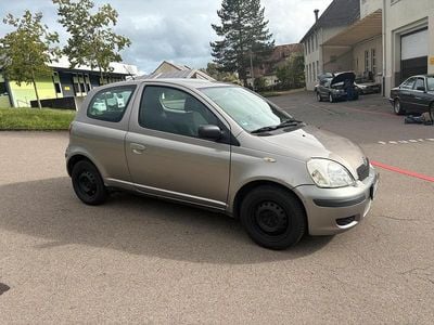 Gebraucht Toyota Yaris 65 PS (47 kW) 2005 Silber Coupé