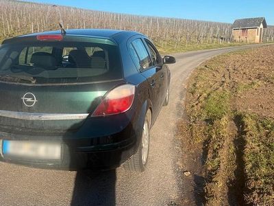 Gebraucht Opel Astra 101 PS (74 kW) 2005 Grün Kleinwagen