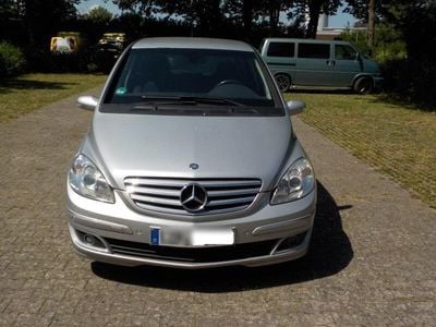 Mercedes B180