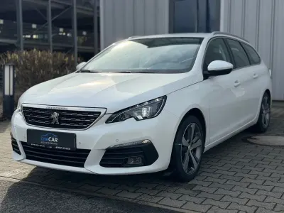 Gebraucht Peugeot 308 SW Allure 131 PS (96 kW) 2019 Weiss perlglänzend Kombi