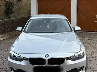 Gebraucht BMW 318 143 PS (105 kW) 2013 Silber Kombi