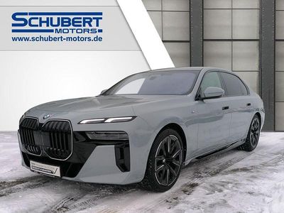 Grau Gebraucht 2025 BMW 740 M Sport Limousine | 109.900 € (Fairer Preis)