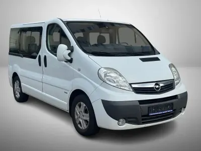 Gebraucht Opel Vivaro Cosmo 145 PS (106 kW) 2010 Weiß Van / Kleinbus