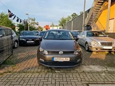 Gebraucht VW Polo Trendline 75 PS (55 kW) 2015 Grau Limousine