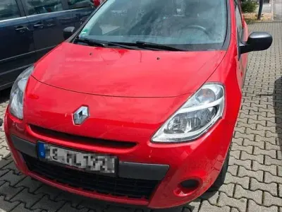 Gebraucht Renault Clio IV Authentique 75 PS (55 kW) 2012 Rot Limousine